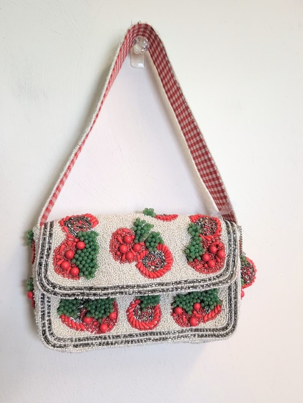 HANDCRAFTED IN INDIA BEADED "TOMATO"  SHOULDER BAG WITH BAG CHARM  NWT VIRAL